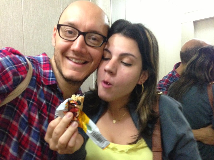 Primeira foto juntos. Já dava para ter uma idéia de como ela é fotogênica.